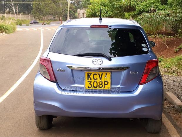 Toyota Vitz 2012 Blue