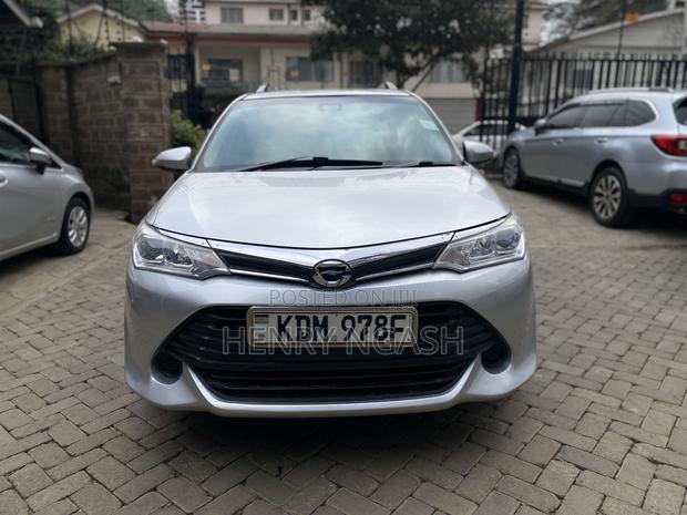 Toyota Corolla Fielder 2016 Silver