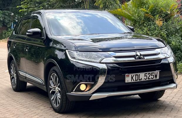 Mitsubishi Outlander 2016 Black