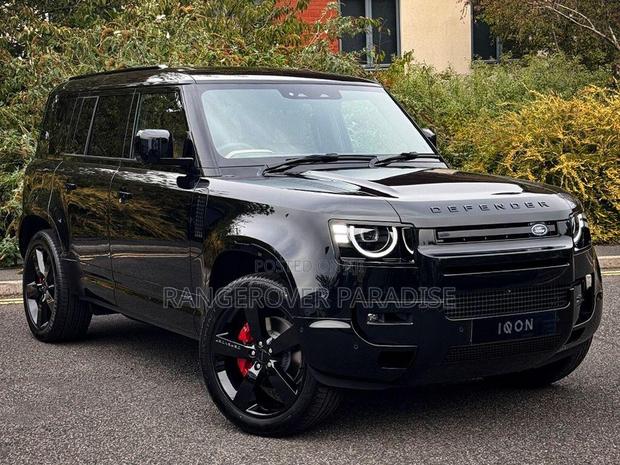 New Land Rover Defender 110 P400 X 2026 Black