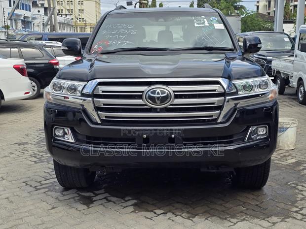Toyota Land Cruiser 2022 Black