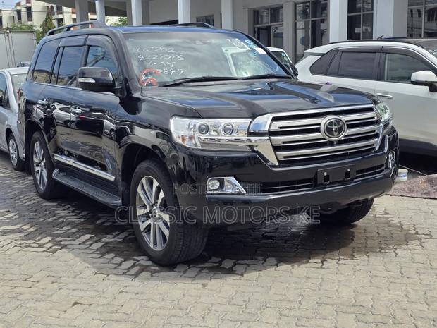 Toyota Land Cruiser 2022 Black