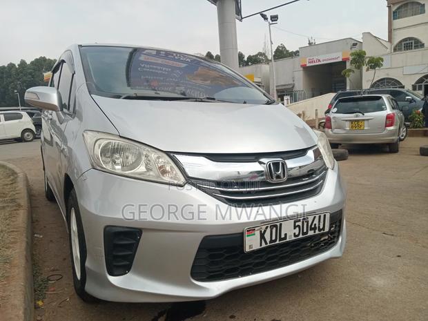 Honda Freed 2015 Silver