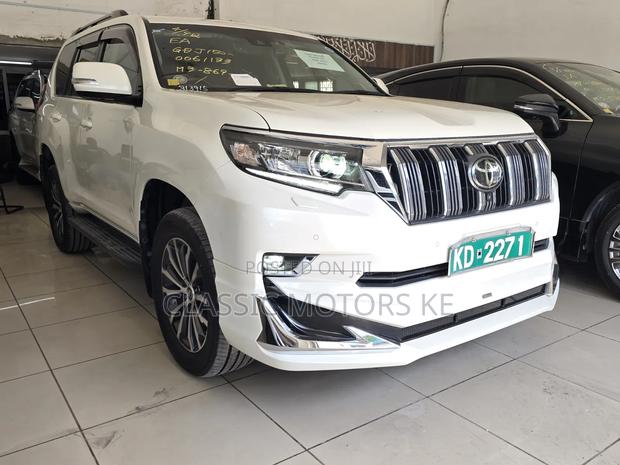 Toyota Land Cruiser Prado 2021 Pearl