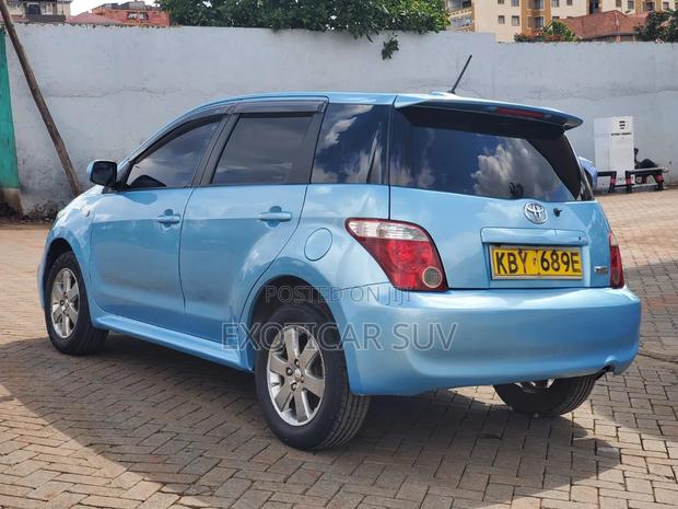 Toyota IST 2006 Blue