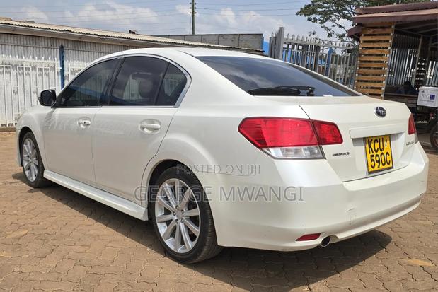 Subaru Legacy 2012 White