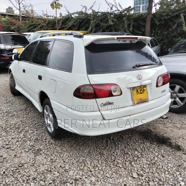 Toyota Caldina 2002 White