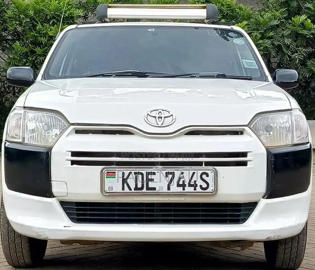 Toyota Succeed SV Premium 2016 White