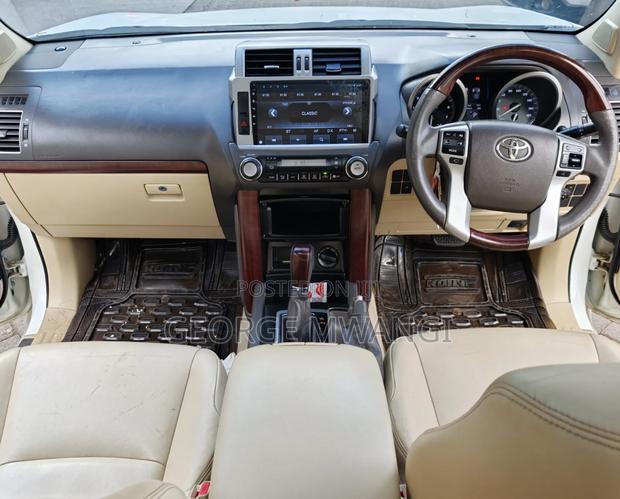 Toyota Land Cruiser Prado 2016 White