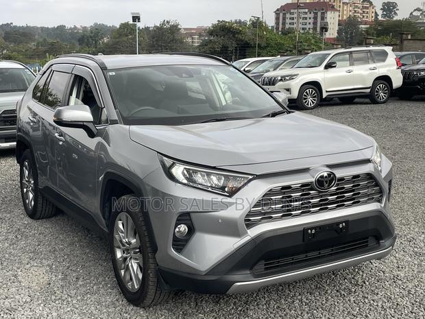 Toyota RAV4 2019 Silver