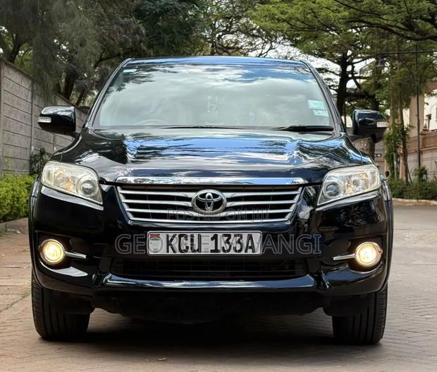 Toyota Vanguard 2013 Black