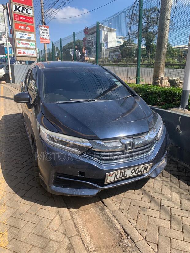 Honda Fit Shuttle 1.5 Hybrid 2WD 2015 Blue