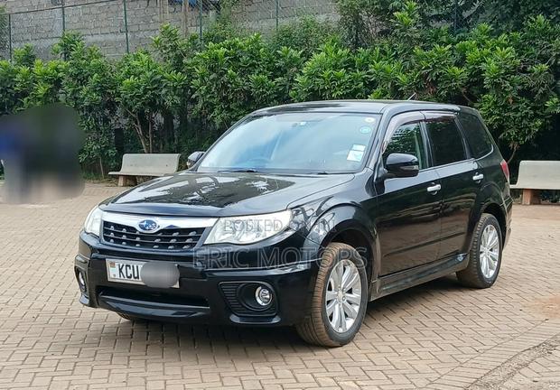 Subaru Forester 2012 Black