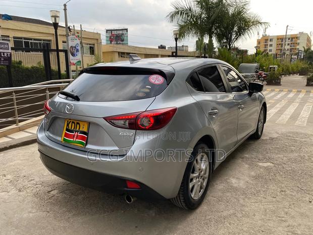 Mazda Axela SV Premium 2014 Gray