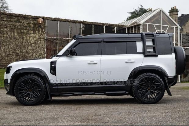Land Rover Defender X-Dynamic HSE 2022 White
