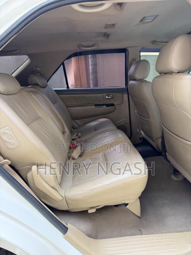 Toyota Fortuner 2013 White