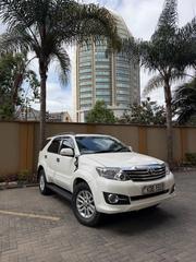 Toyota Fortuner 2013 White for sale
