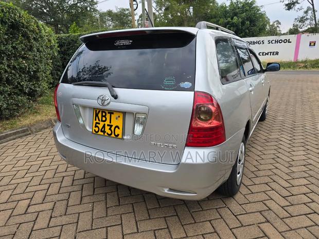 Toyota Corolla Fielder 2005 Gray