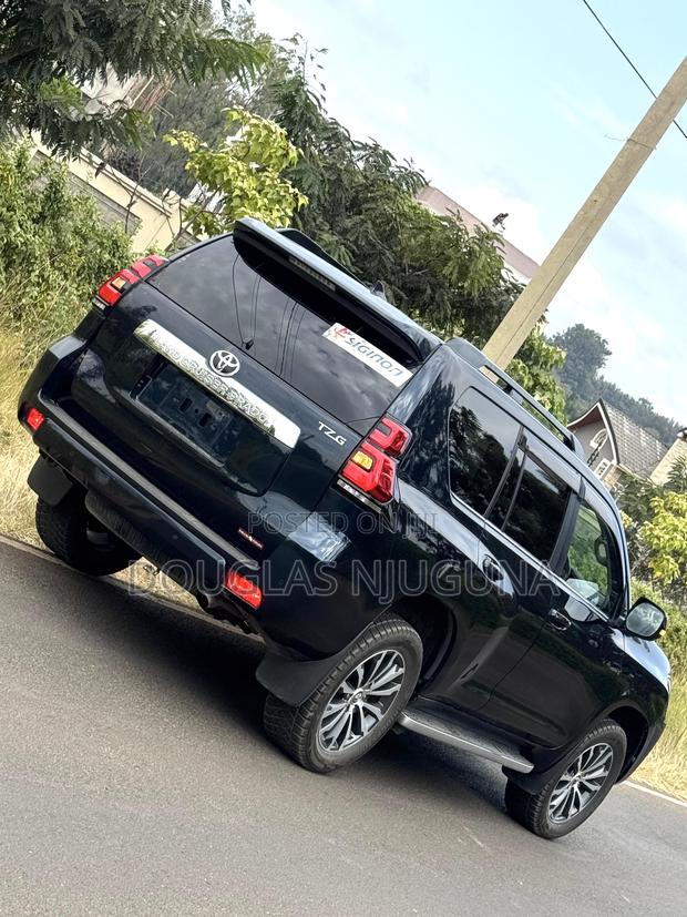 Toyota Land Cruiser Prado 2020 Black