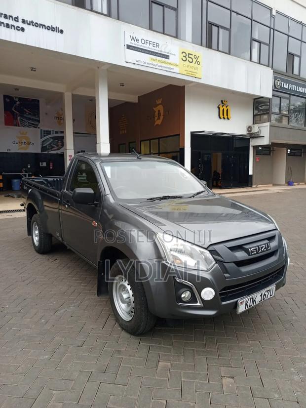 Isuzu D-MAX 2023 Gray