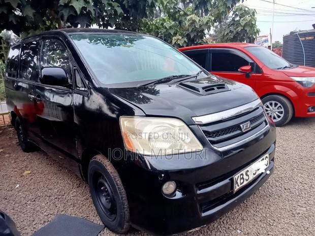 Toyota Noah 2006 Black