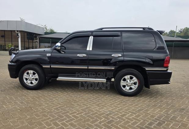 Toyota Land Cruiser Cygnus 4.7 2007 Black