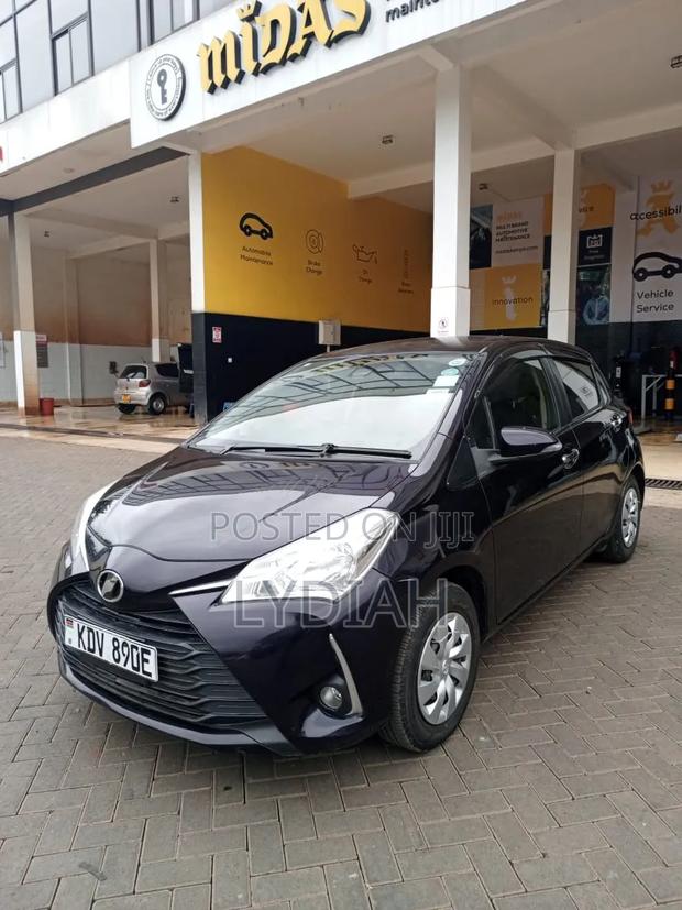 Toyota Vitz 2018 Black