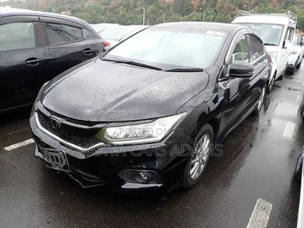Honda Grace 2019 Black