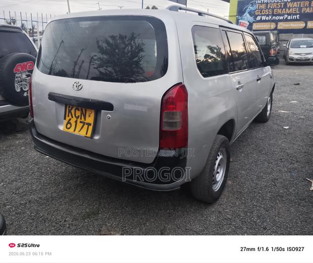 Toyota Probox 2011 Silver