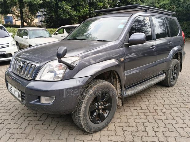 Toyota Land Cruiser Prado 3.0 D-4D 5dr 2005 Gray