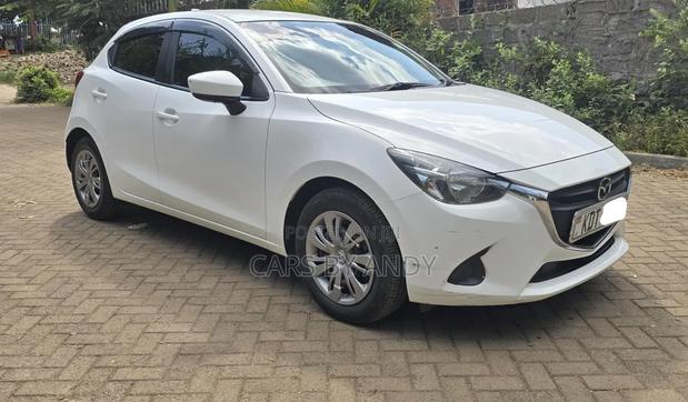 Mazda Demio 2018 White