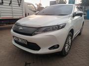 Toyota Harrier 2016 White for sale