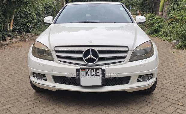 Mercedes-Benz C200 2009 White