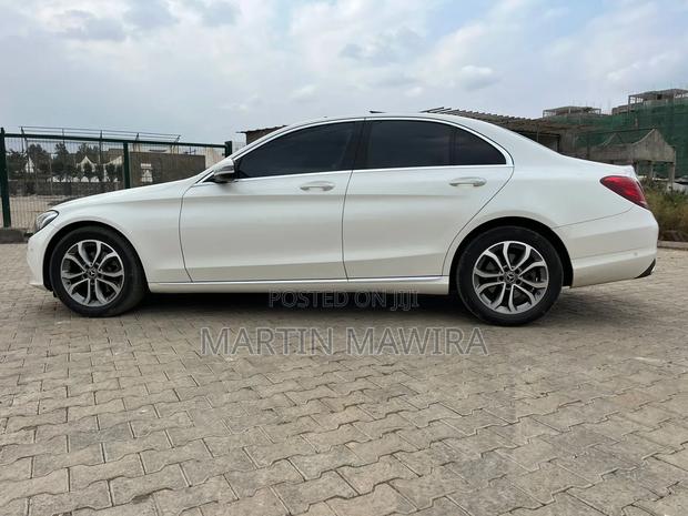 Mercedes-Benz C200 2017 White