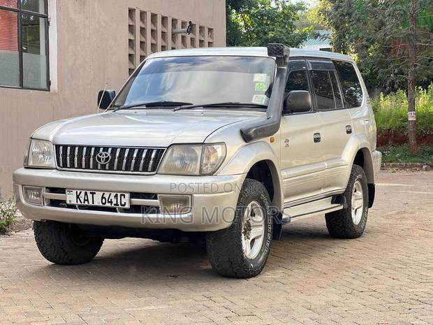 Toyota Land Cruiser Prado 3.0 D-4D 5dr 2001 Silver