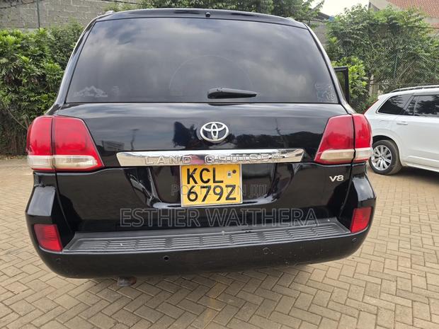 Toyota Land Cruiser 2009 Black