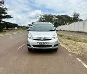 Toyota ISIS 1.8 L 2WD 2014 Silver for sale