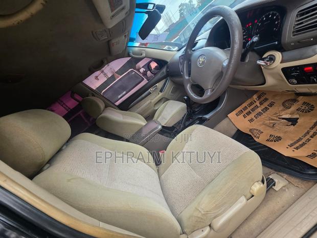 Toyota Land Cruiser Prado 2004 Black