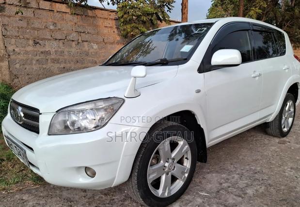 Toyota RAV4 2007 White