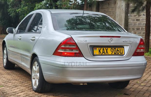 Mercedes-Benz C200 2003 Silver