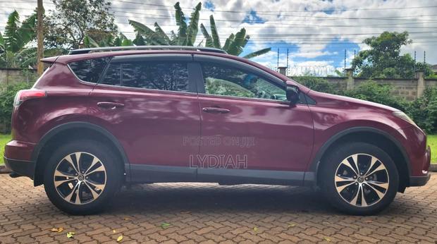 Toyota RAV4 2018 Red