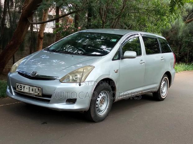 Toyota Wish 2006 Silver