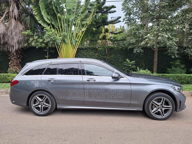 Mercedes-Benz C180 2019 Gray