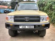 Toyota Land Cruiser 2005 Gold for sale