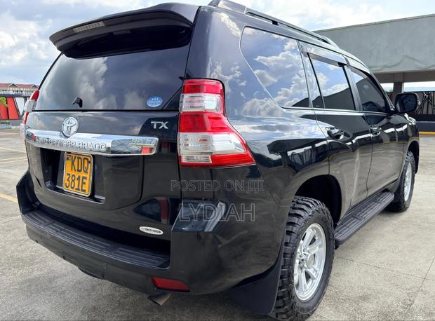 Toyota Land Cruiser Prado 2017 Black