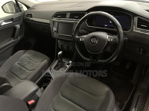 Volkswagen Tiguan 2019 Silver