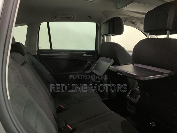Volkswagen Tiguan 2019 Silver