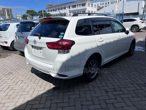 Toyota Corolla Fielder 2019 White