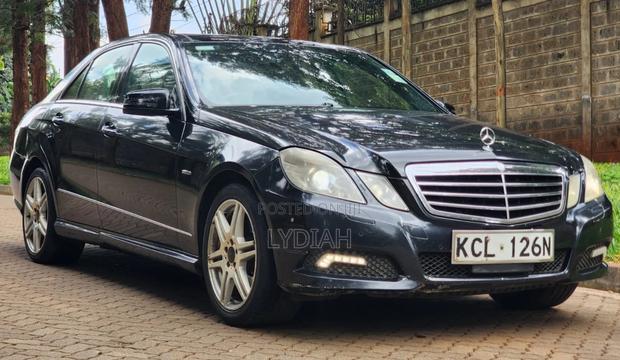 Mercedes-Benz C200 2010 Black