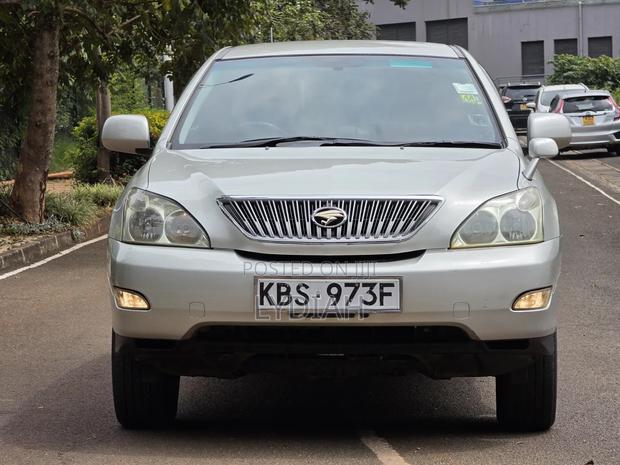 Toyota Harrier 2005 Silver